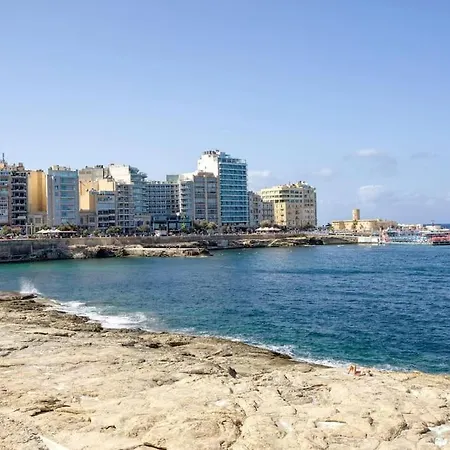 Apartman Beautiful, Seafront Spacious Apt In By 360 Estates *