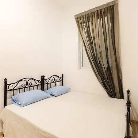 Beautiful, Seafront Spacious Apt In By 360 Estates * סליאמה